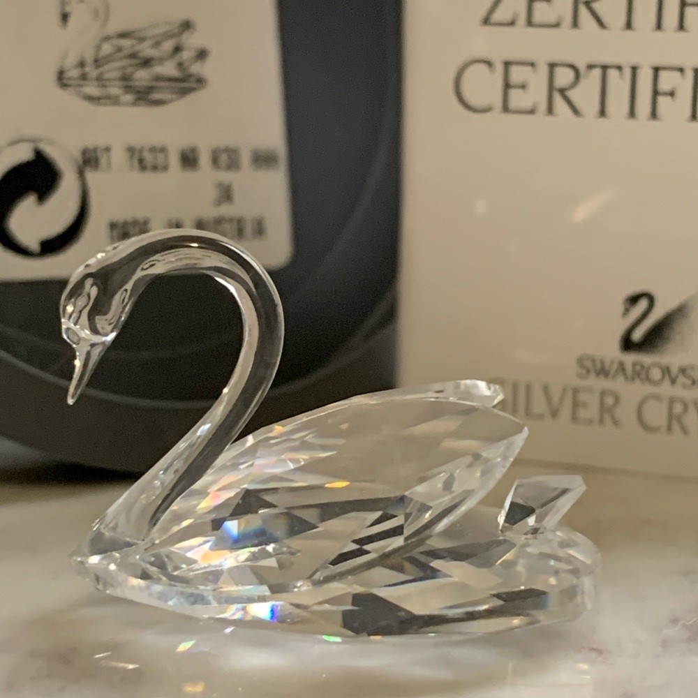 Swarovski Crystal Retired Swan #7633